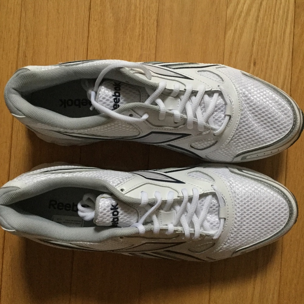 NIB Reebok Mens Instant Running shoes